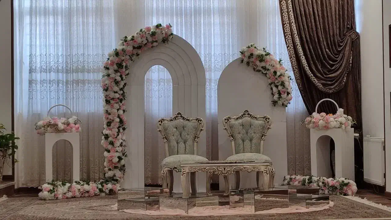 گل آرایی|گل مصنوعی|یزد, |دیوار