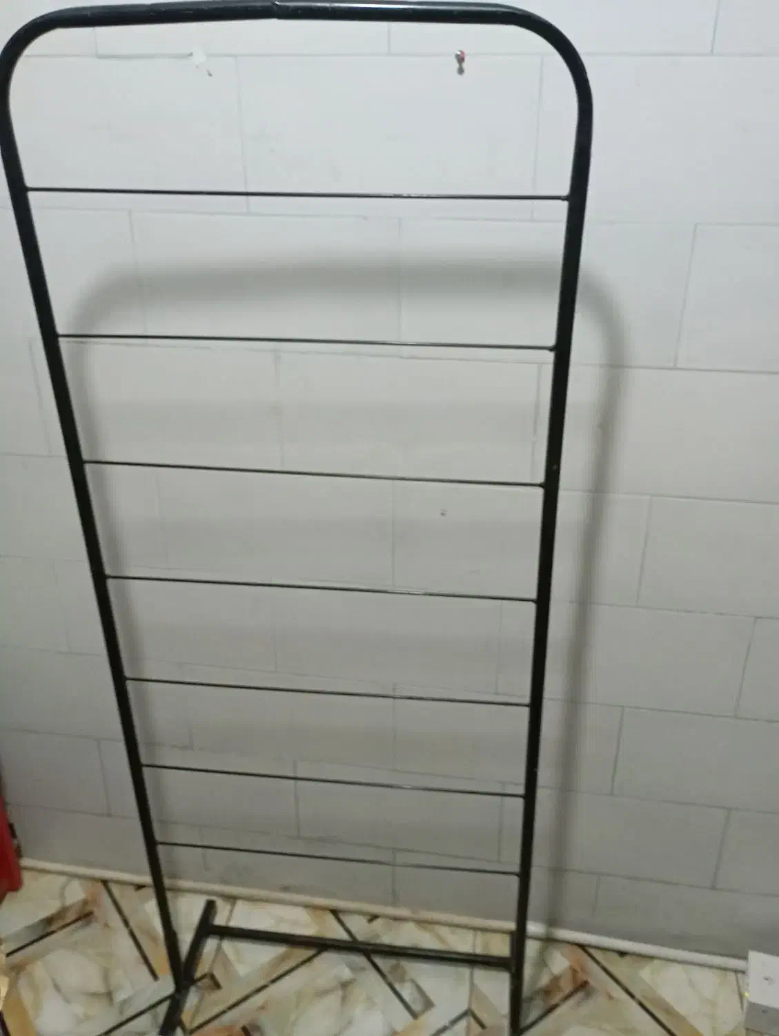 رگال|بندرخت و رخت‌آویز|یاسوج, |دیوار