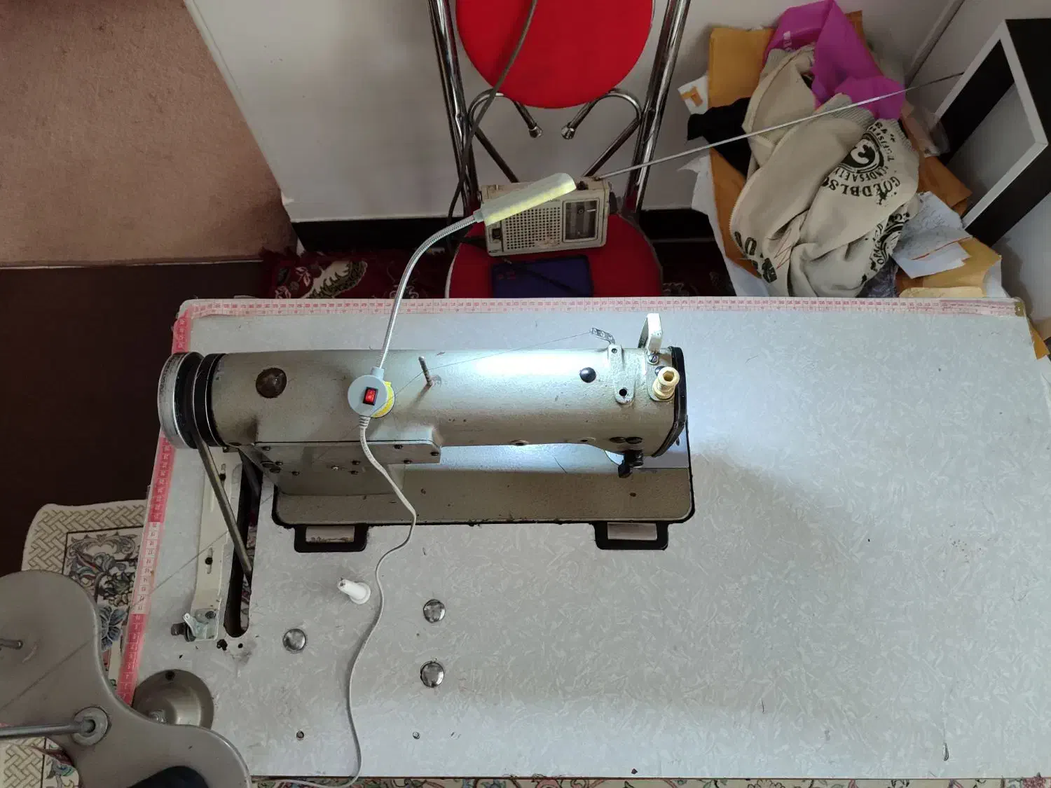 چرخ خیاطی راسته دوز|چرخ خیاطی و ریسندگی|ابهر, |دیوار