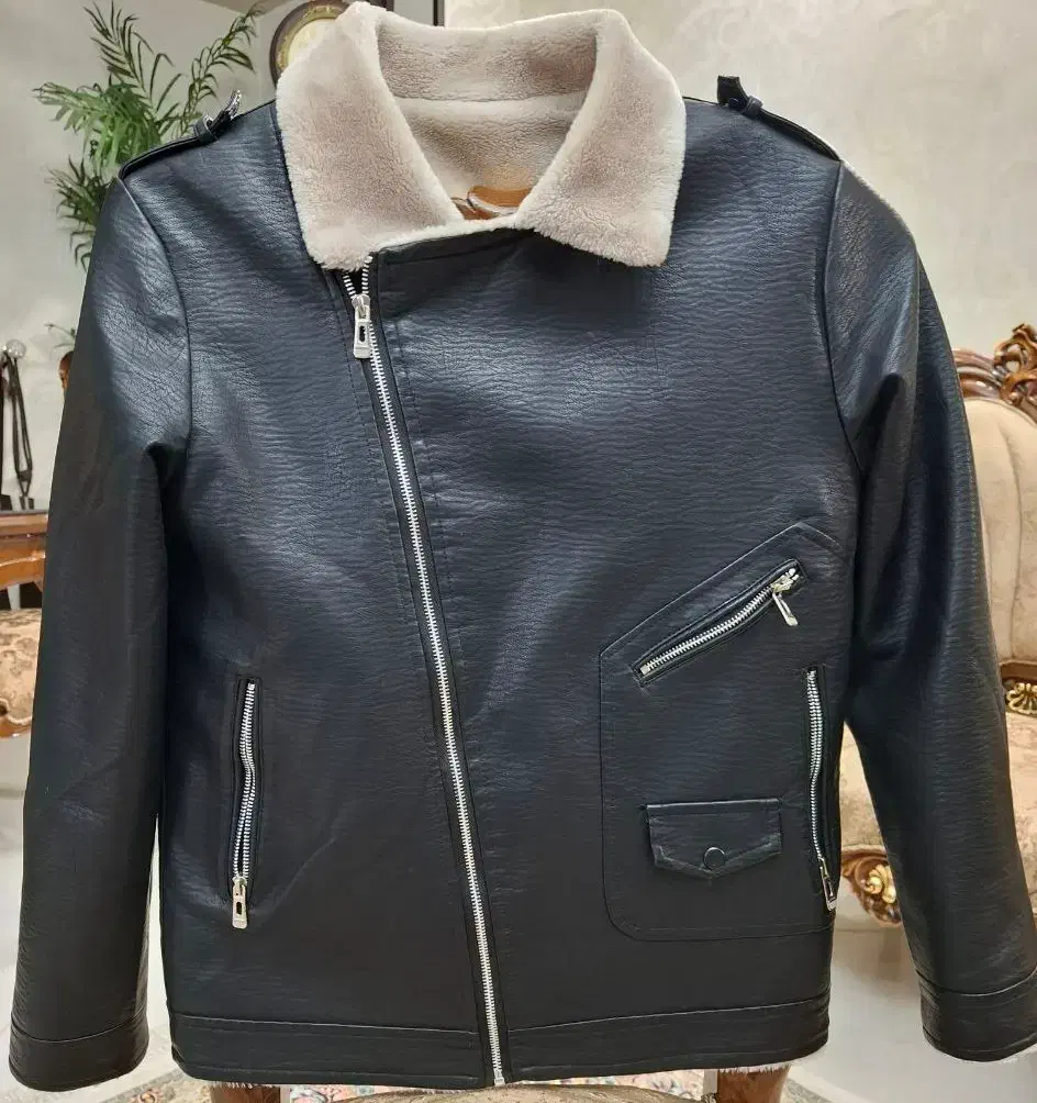 کاپشن و کت چرم داخل خز|لباس|اصفهان, جلالیه|دیوار