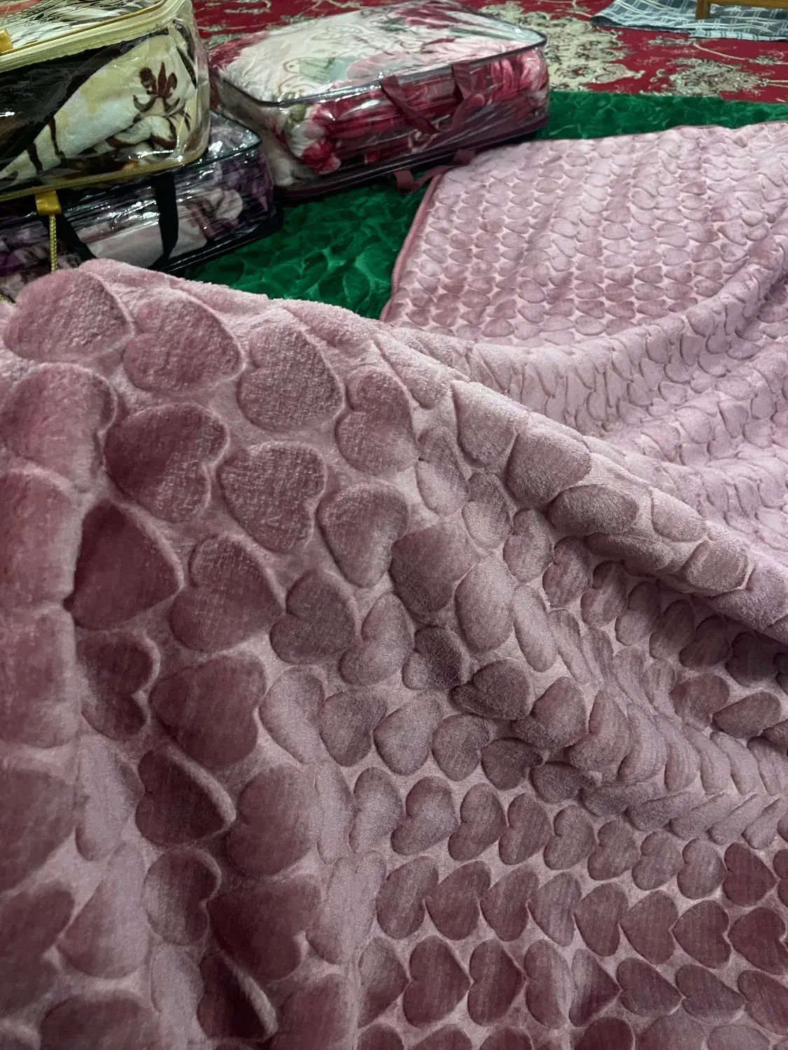 پتو گلبافت|رختخواب، بالش، پتو|رشت, آزادگان|دیوار