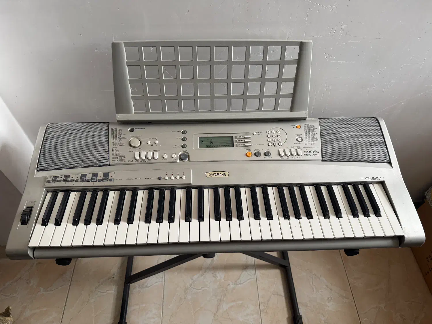 ارگ در حد نو|پیانو، کیبورد، آکاردئون|سمنان, |دیوار