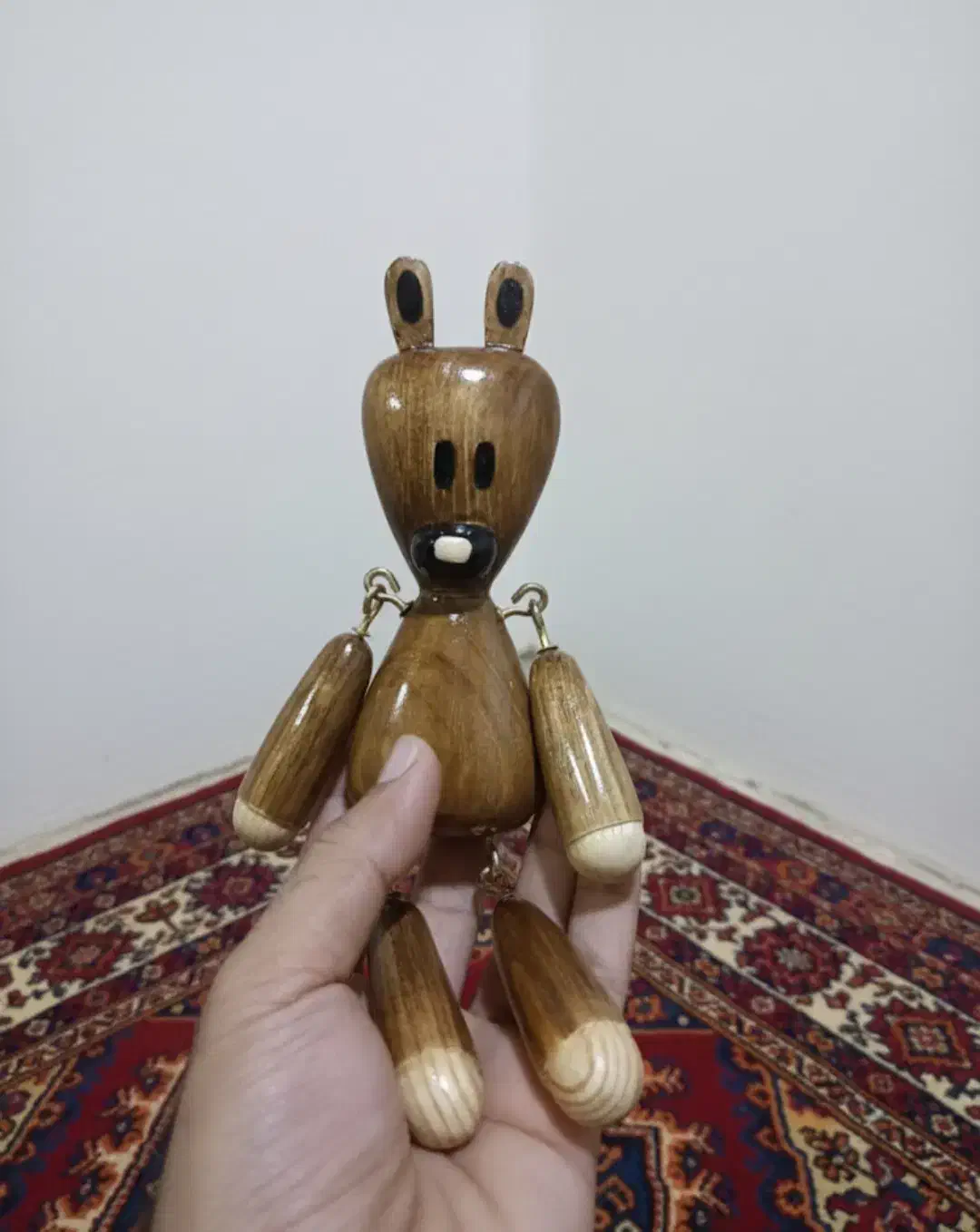 عروسک چوبی تدی|صنایع دستی و سایر لوازم تزئینی|اصفهان, باغ زرشک|دیوار