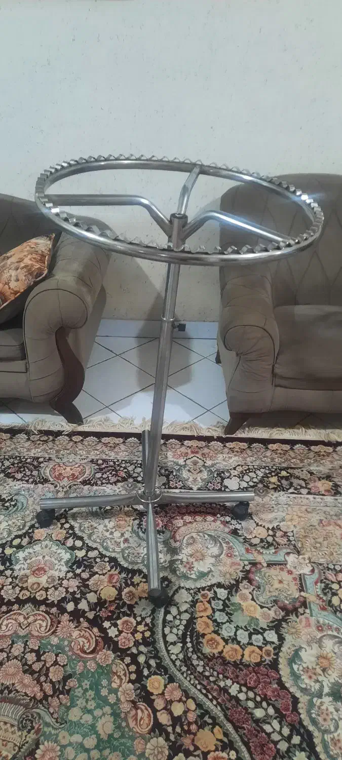 رگال چرخشی|بندرخت و رختآویز|رشت, رشتیان|دیوار