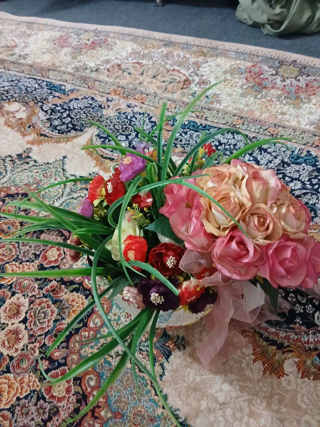 گلدون شیشه ای سالم ارسالم|گل مصنوعی|رشت, جانبازان|دیوار