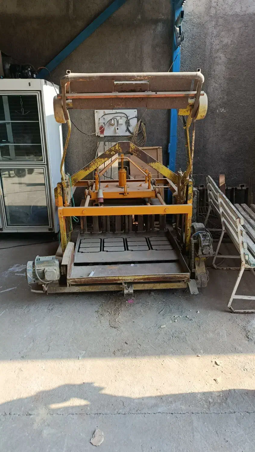 دستگاه بلوک زن تخم گذار ومیزی سقفی|ماشینآلات صنعتی|یزد, |دیوار