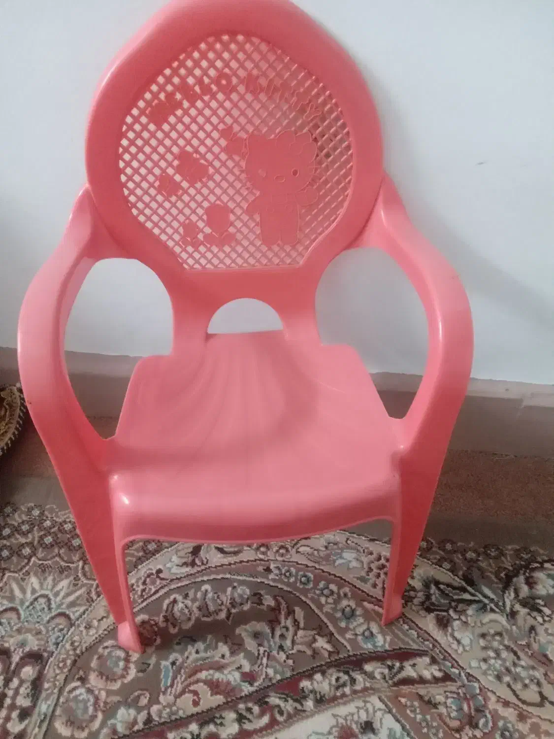 صندلی کودک سالم ۲۰۰۰۰۰|تخت و صندلی بچه|زاهدان, |دیوار