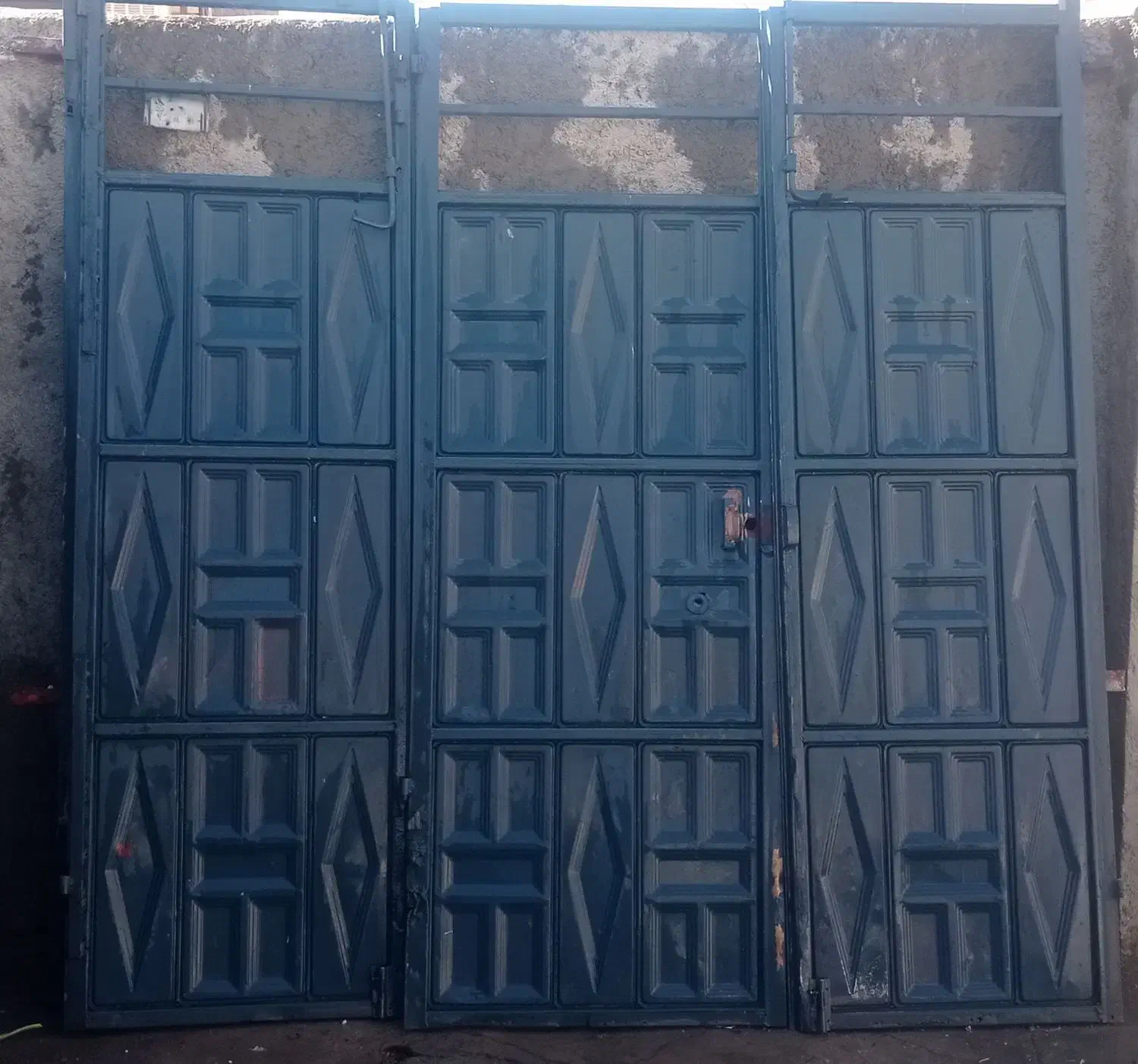 درب حیاط ۲.۵*۳متر|مصالح و تجهیزات ساختمان|اسلامآباد غرب, |دیوار