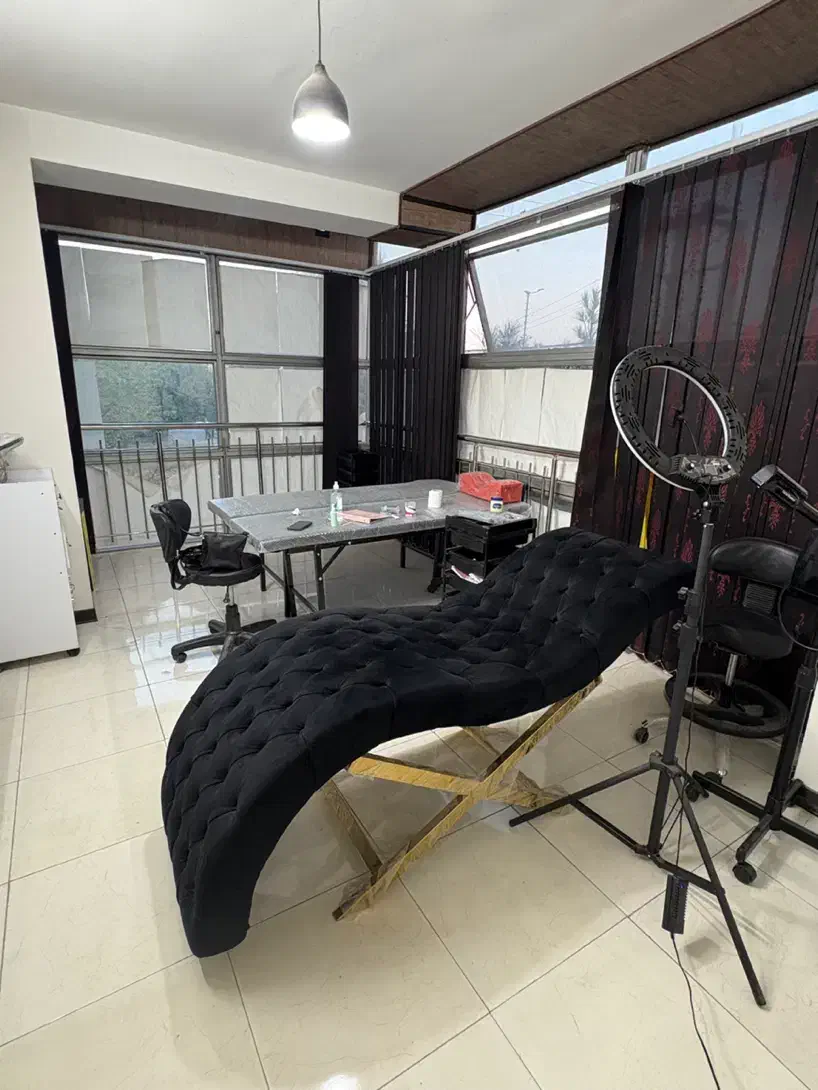 فروش تخت مژه و اپیلاسیون|آرایشگاه و سالن‌های زیبایی|شاهین‌شهر, نظامی|دیوار