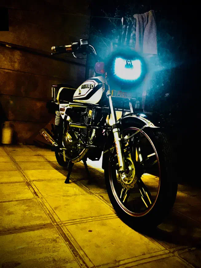 پیشرو ۲۰۰|موتورسیکلت|مشهد, توس (بلوار توس)|دیوار