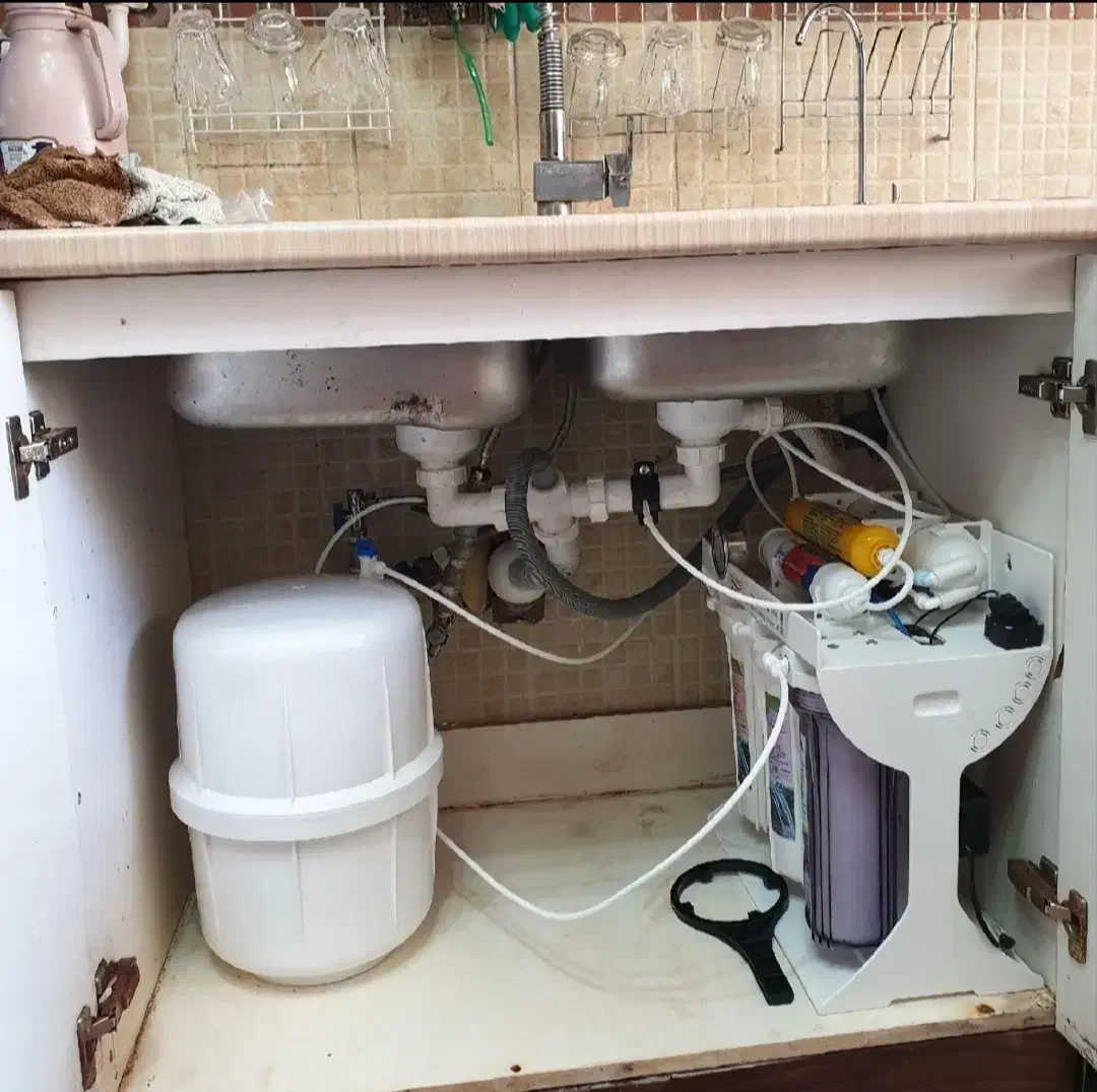 نصاب و سرویس کار( درجه یک) آب تصفیه شما|خدمات پیشه و مهارت|شیراز, معالیآباد|دیوار