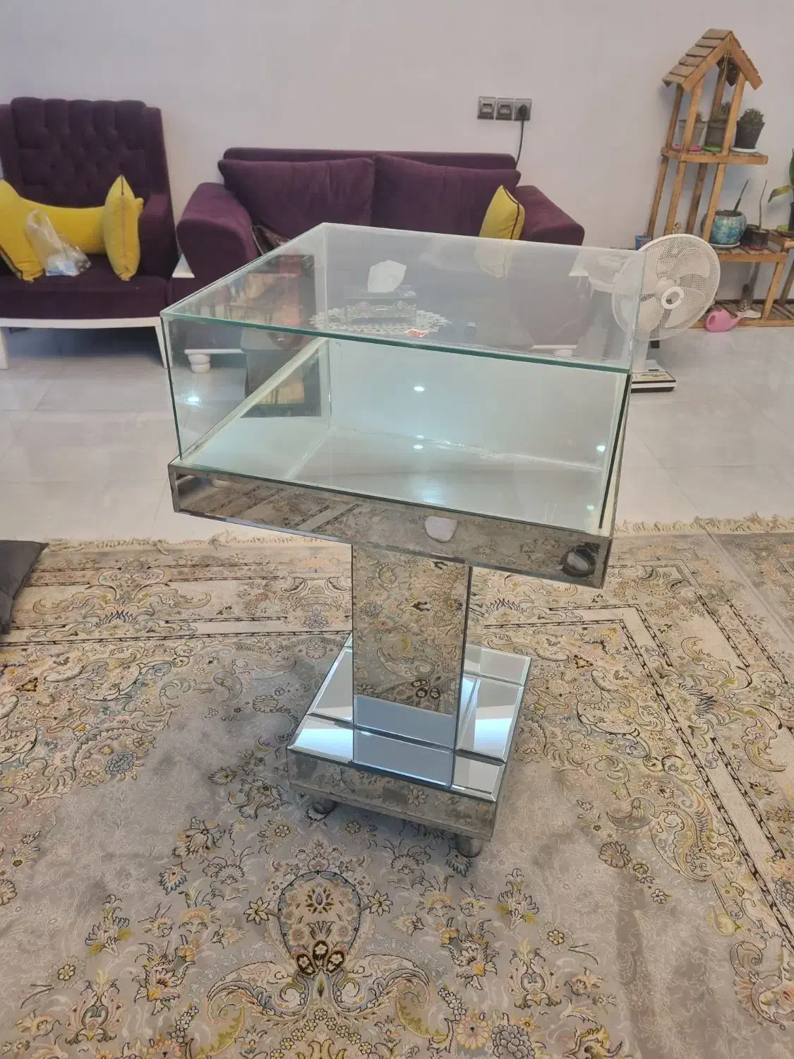 میز ویترینی تمام آینه|مبلمان خانگی و میز عسلی|بجنورد, |دیوار