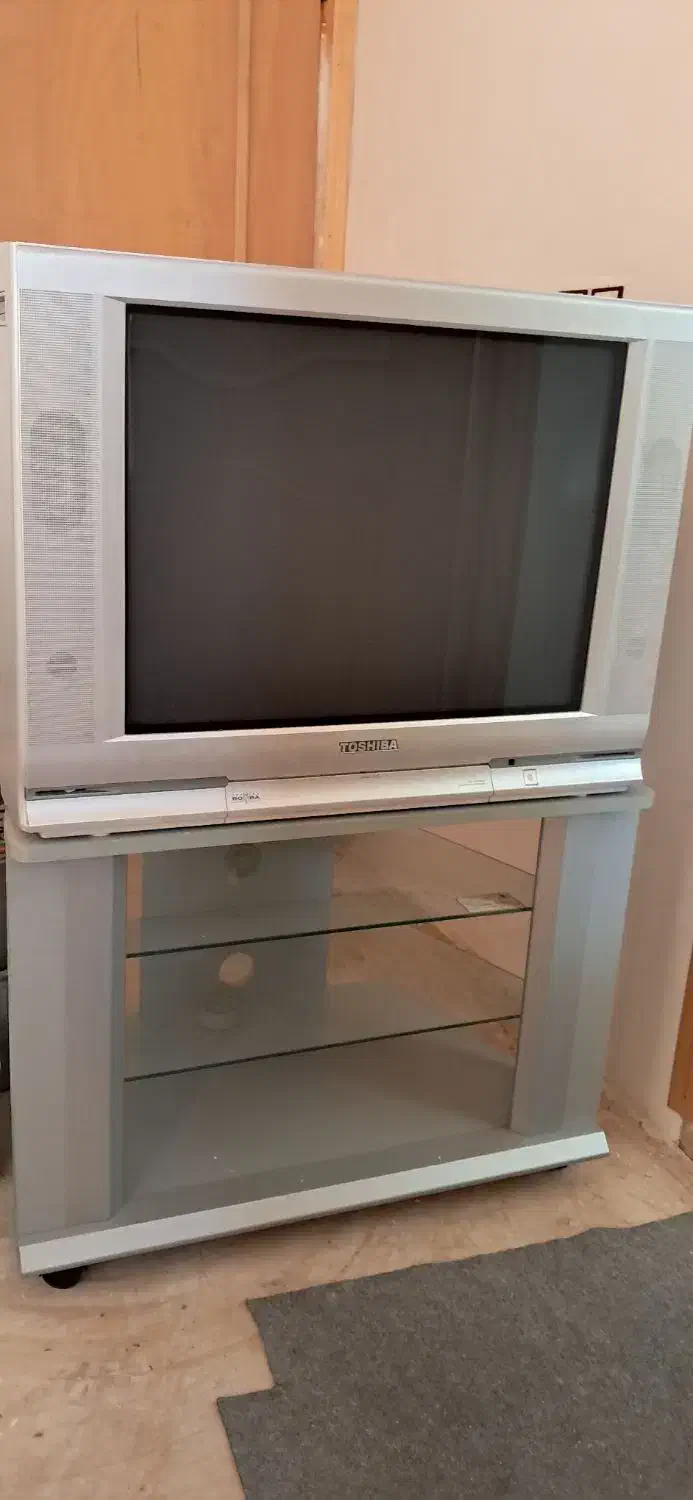 تلویزیون ۲۹ اینچ با میز|تلویزیون و پروژکتور|خوی, |دیوار