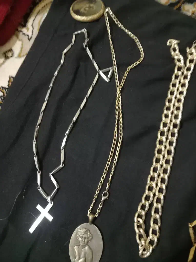 گردنبند و دستبند زیبا|جواهرات|فولادشهر, C1|دیوار