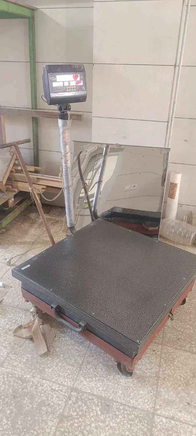 ترازو یک تنی در حد نو|فروشگاه و مغازه|آزادشهر, |دیوار