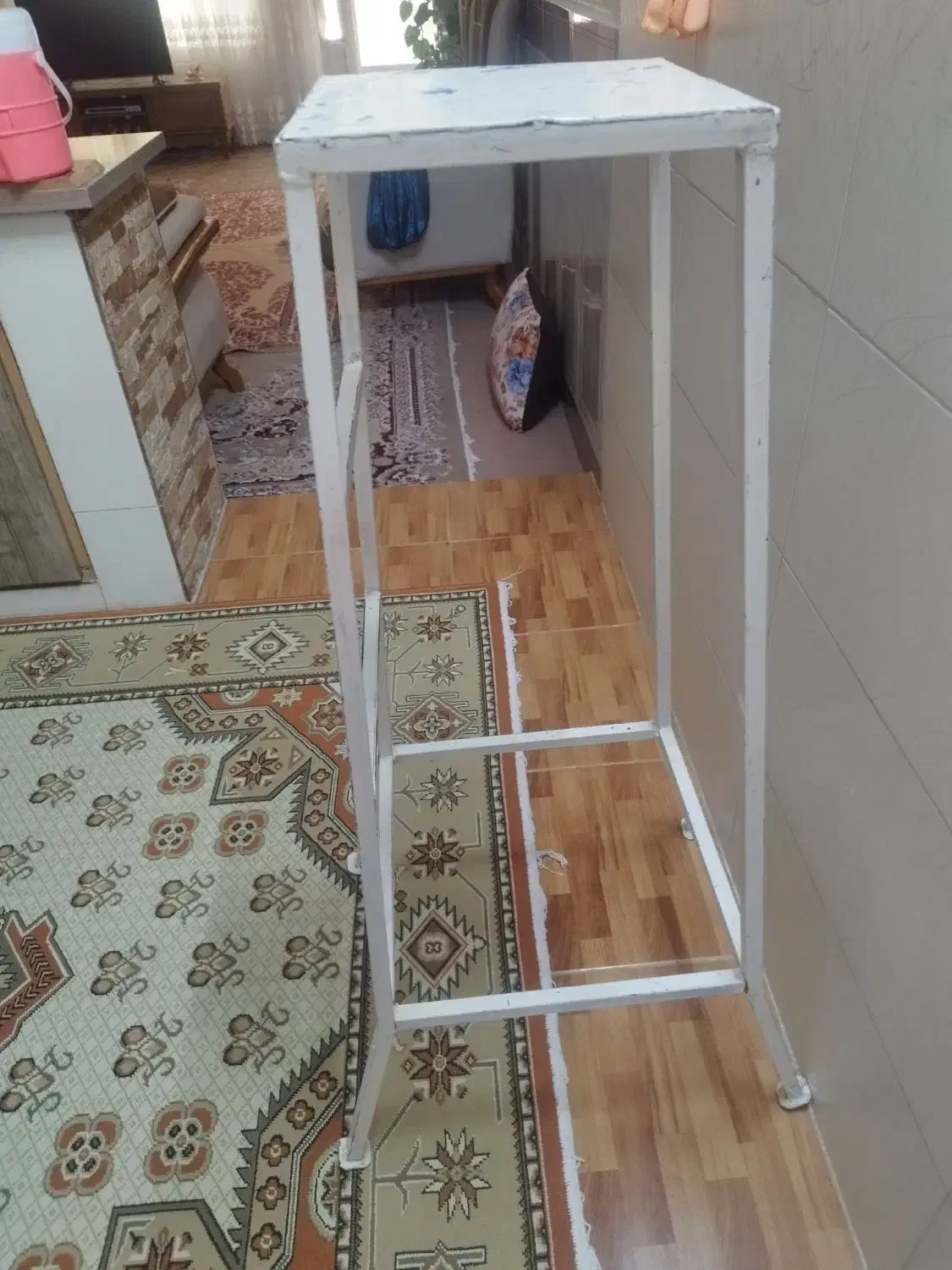 چهارپایه|ابزارآلات|مشهد, کشف|دیوار