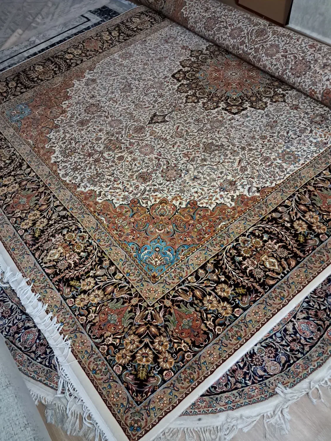 فرش ۹ متری|فرش|چالوس, |دیوار