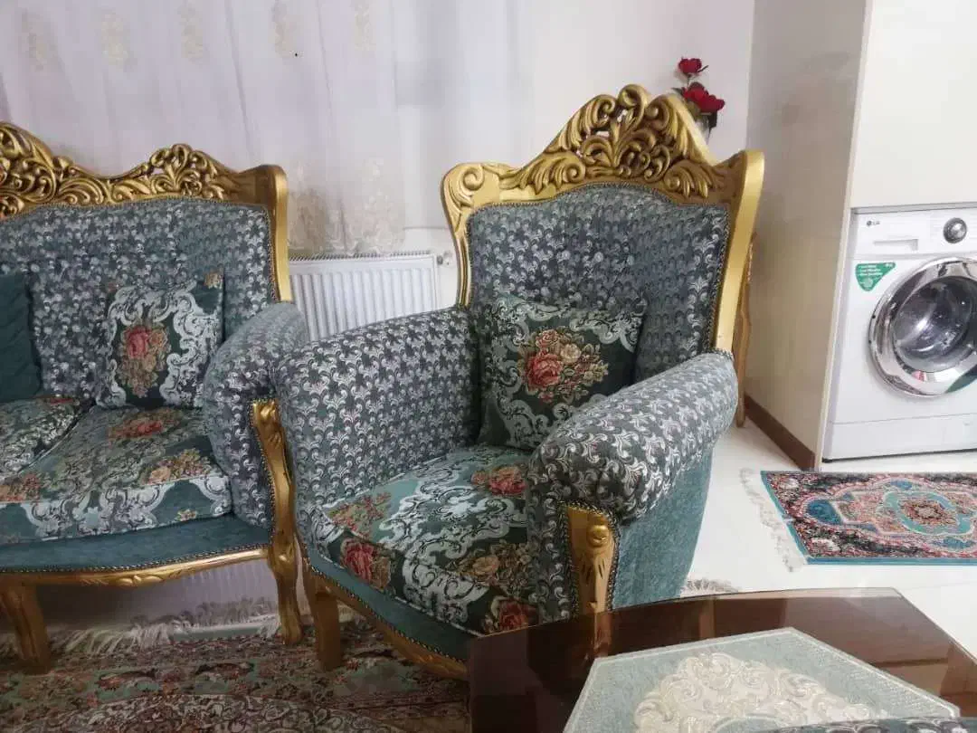 مبل استیل ۹ نفره به همراه میز ناهار خوری|مبلمان خانگی و میز عسلی|اصفهان, محمودیه|دیوار