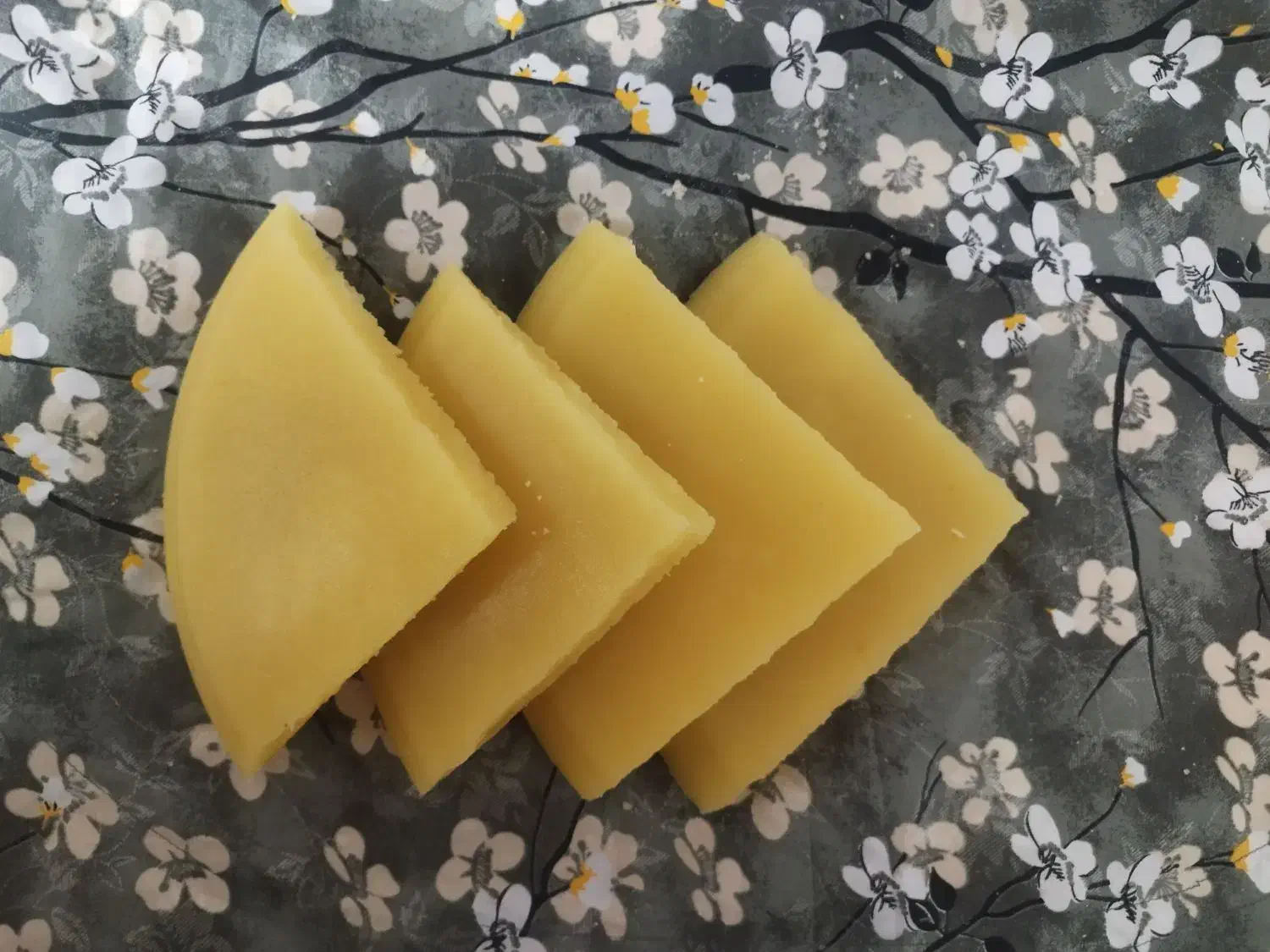 آبنبات باانواع طعم ،زعفرونی و...|خوردنی و آشامیدنی|تربتحیدریه, شهرک ولیعصر|دیوار