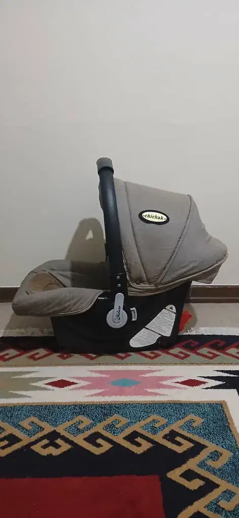 کریر|کالسکه و لوازم جانبی|چهارباغ, |دیوار