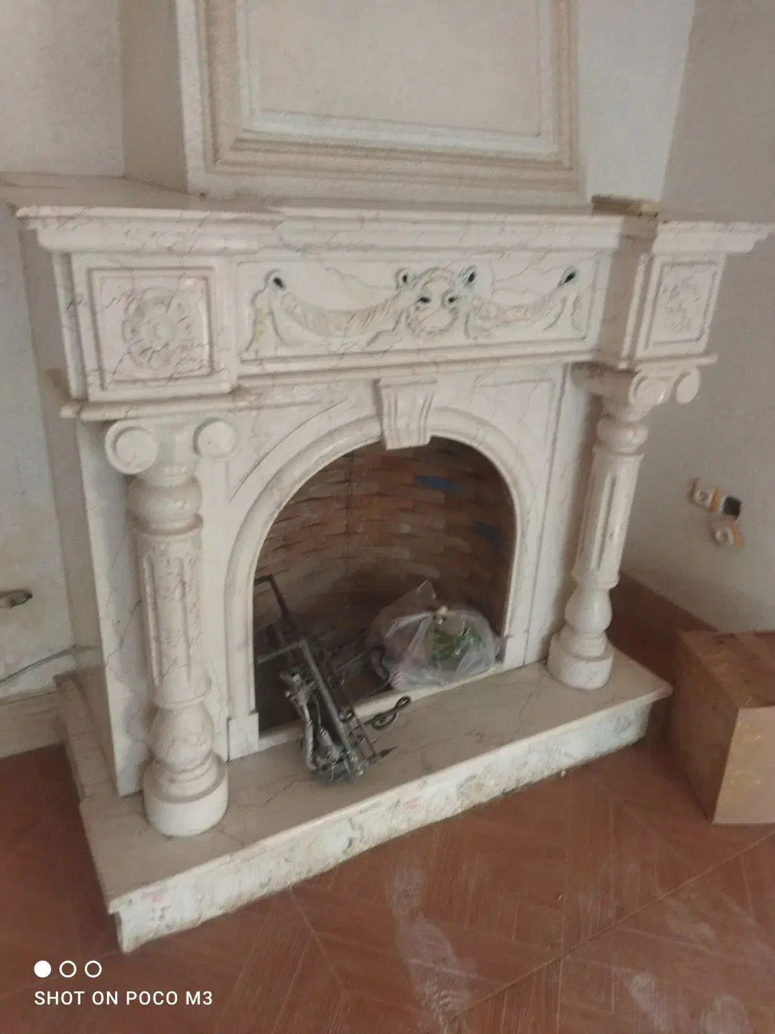 کاشی سرامیک کار|خدمات پیشه و مهارت|بجنورد, |دیوار