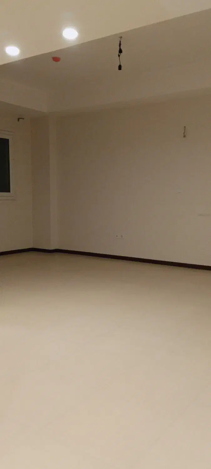 ۹۲متری برج مجلل دریاچه چیتگر