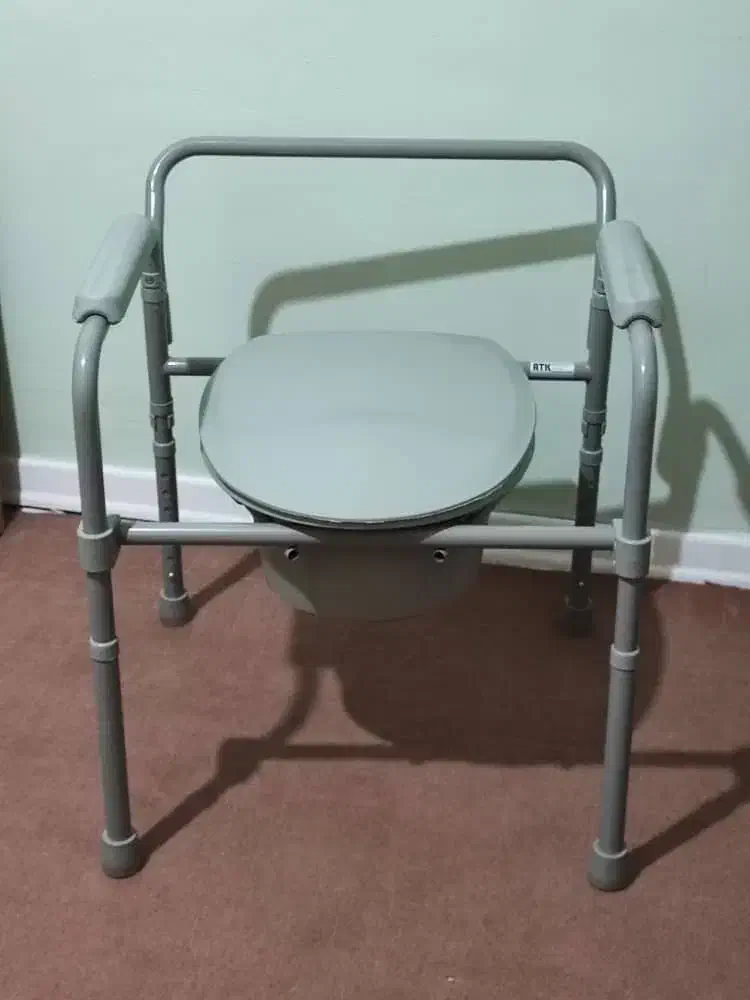 توالت فرنگی سیار زیر قیمت|لوازم سرویس بهداشتی|رودهن, |دیوار