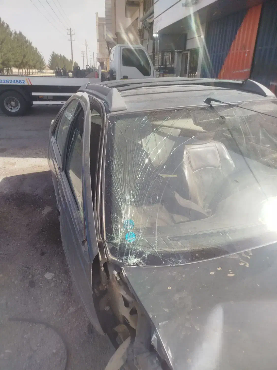 پژو جی ال ای ۸۴تصادفی|خودرو سواری و وانت|تاکستان, |دیوار