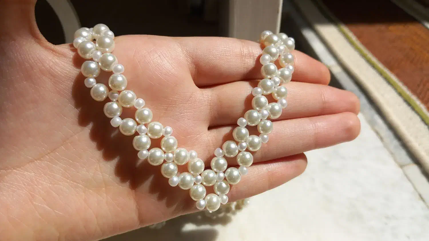 گردنبند مرواریدی V شکل|بدلیجات|همدان, |دیوار