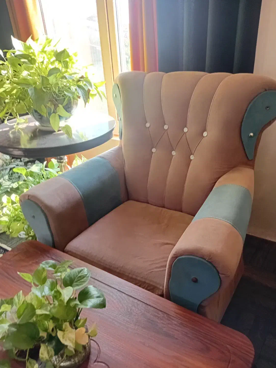 مبل ۷ نفره در حد نو سالم|مبلمان خانگی و میز عسلی|کتالم و سادات شهر, |دیوار