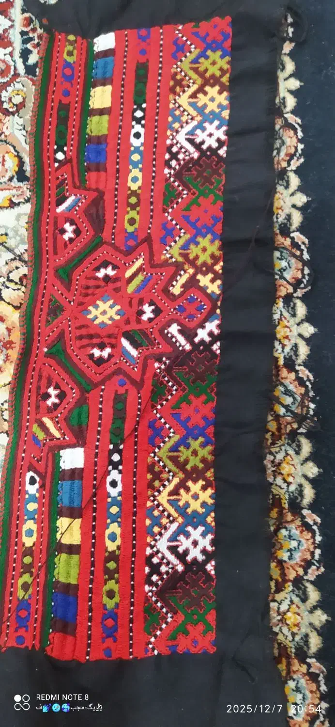 زی آستین چرخ ودست|لباس|میرجاوه, |دیوار