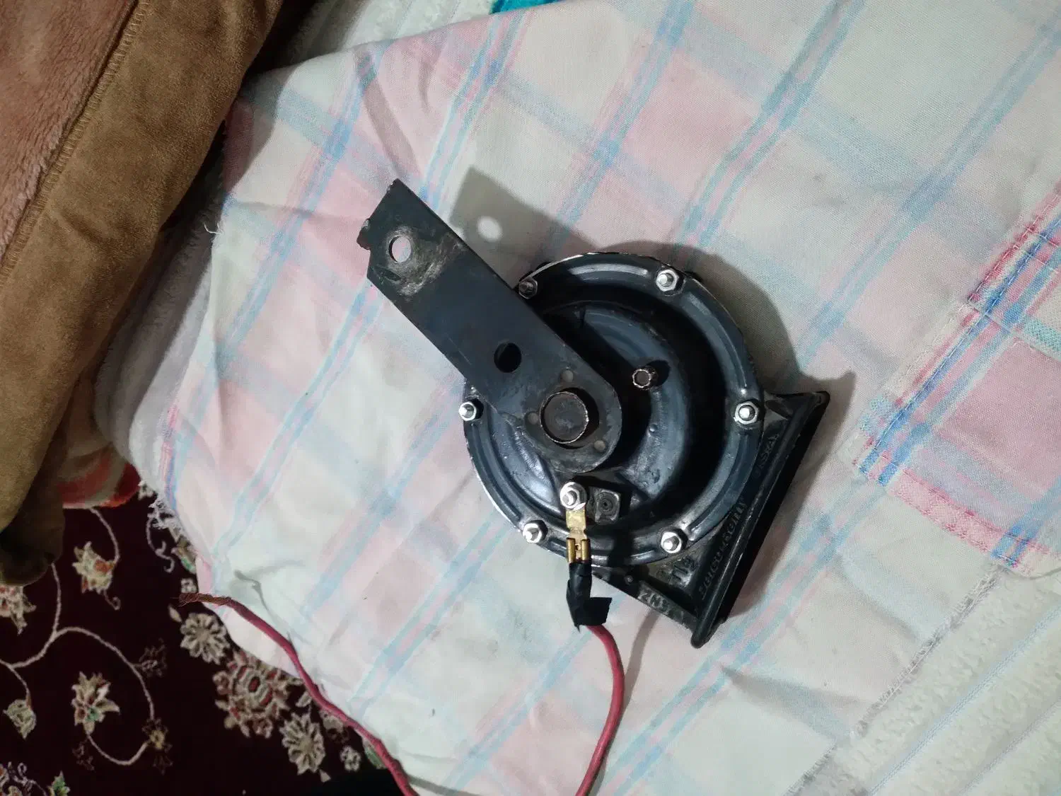 بوق کاپریسی(کتابی)|قطعات یدکی و لوازم جانبی|شیراز, باغ تخت|دیوار