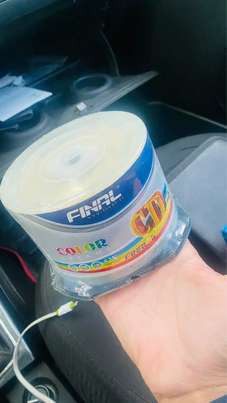 CD-R. 52x. باکس کامل پلمپ ب همراه دو عدد کیف نو|قطعات و لوازم جانبی رایانه|تهران, مسعودیه|دیوار