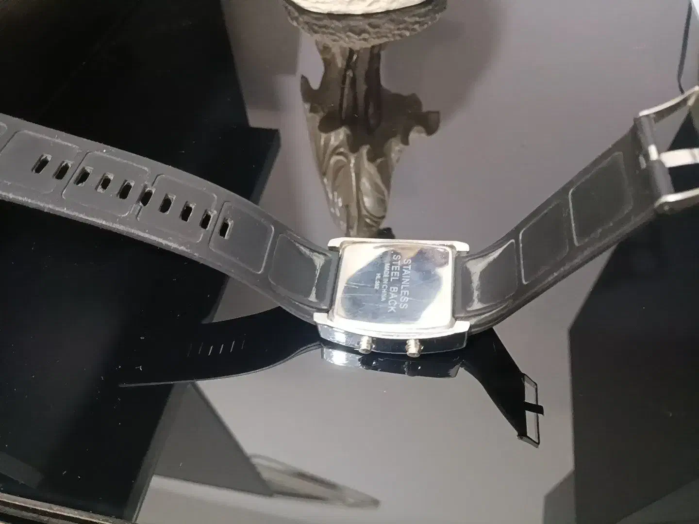 ساعت مچی|ساعت|دورود, |دیوار