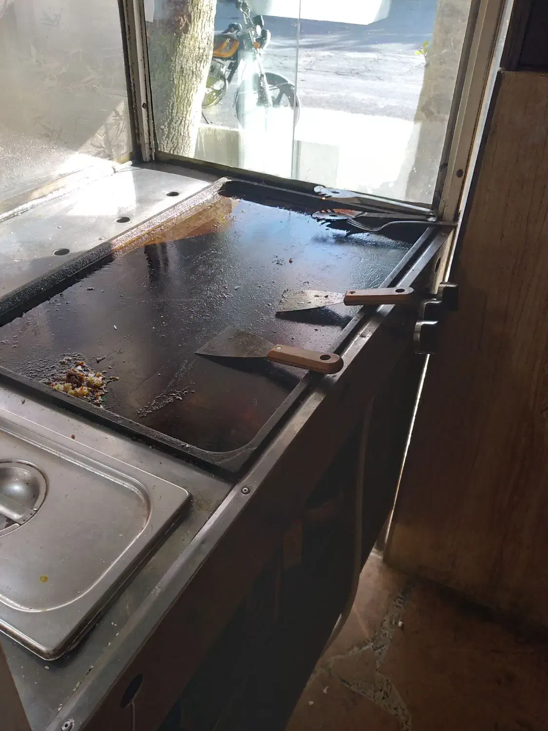 لوازم اغذیه فرتک سنگ و یخچال و میزپاچال ویترینی|کافی‌شاپ و رستوران|طرقبه, |دیوار