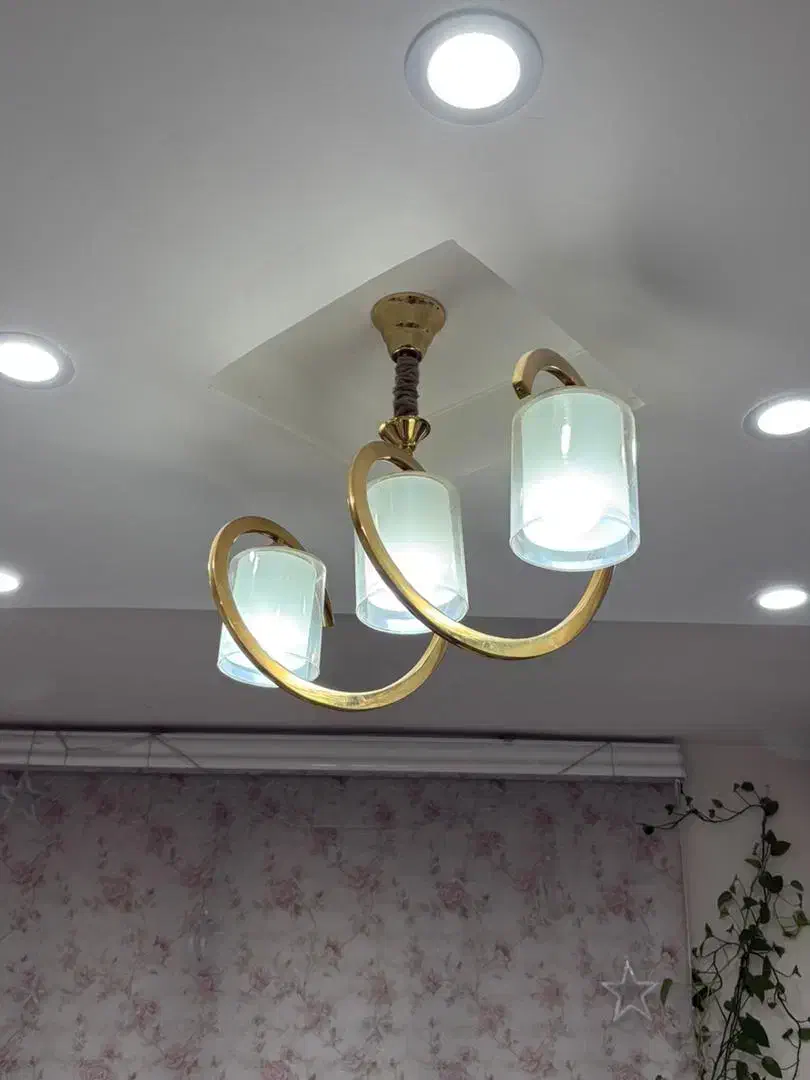 لوستر|لوستر و چراغ آویز|پاکدشت, پاکدشت (مامازند)|دیوار