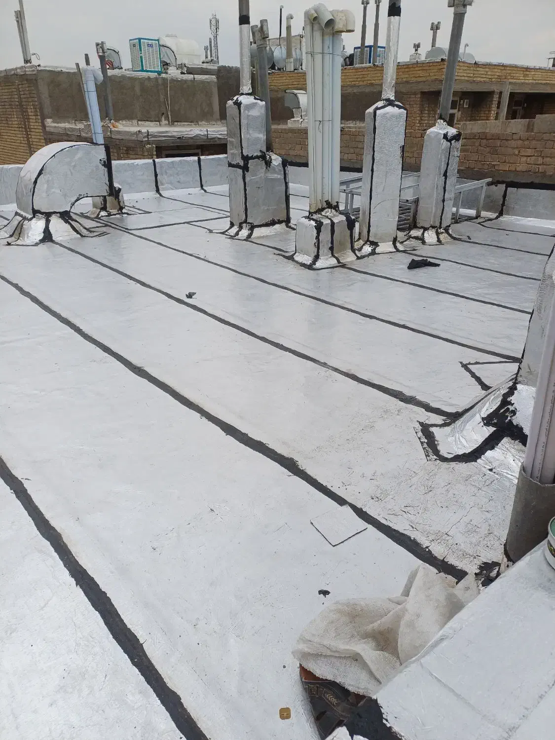 ایزوگام پلیمری ۶۰×۷۰ و پرایمر پلیمری شرق دنیا|مصالح و تجهیزات ساختمان|شاهرود, |دیوار