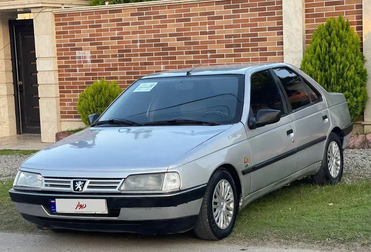 پژو ۴۰۵ مدل ۸۵ نقره ای متالیک|خودرو سواری و وانت|قائمشهر, |دیوار