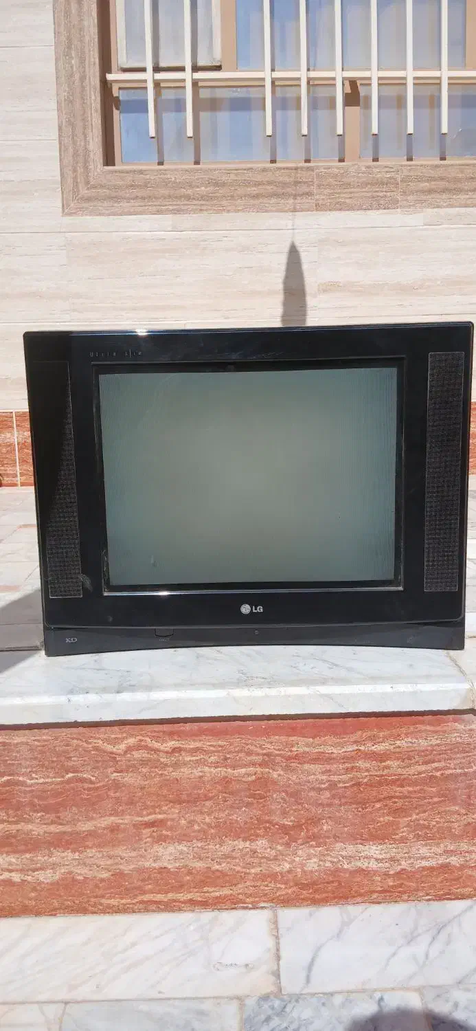 تلویزیون ۲۱|تلویزیون و پروژکتور|خوسف, |دیوار