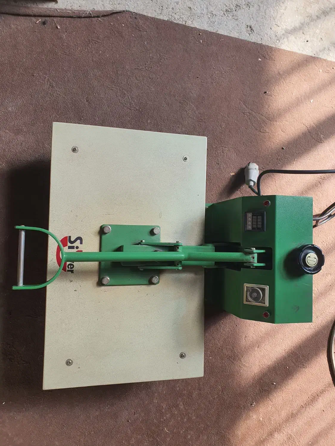 پرس حرارتی ۴۰ در ۶۰ سابلیمیشن برند سیلور|ماشینآلات صنعتی|اصفهان, شهرک کاوه|دیوار