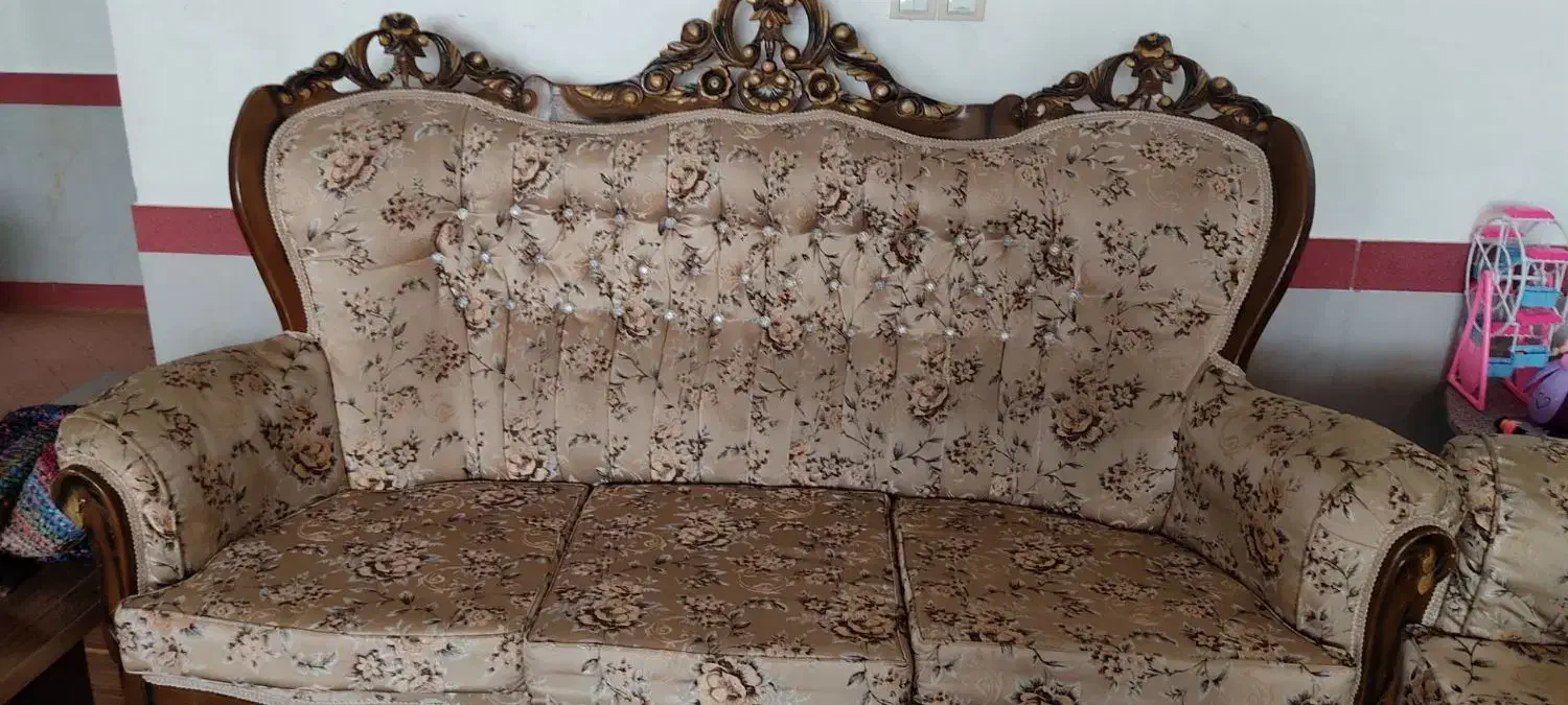 مبل ۹ نفره سلطنتی|مبلمان خانگی و میز عسلی|زنجان, |دیوار