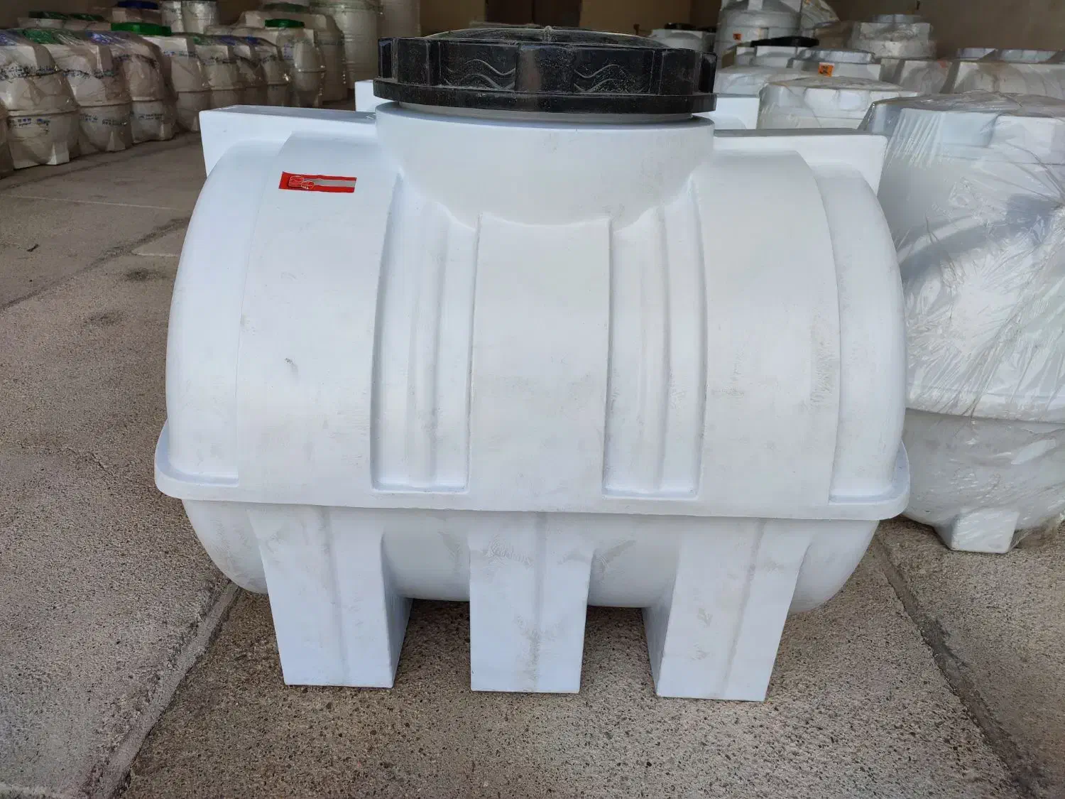 مخزن.تانکر اب.پلی اتیلن.ابگرمکن.پمپ|مصالح و تجهیزات ساختمان|دزفول, |دیوار