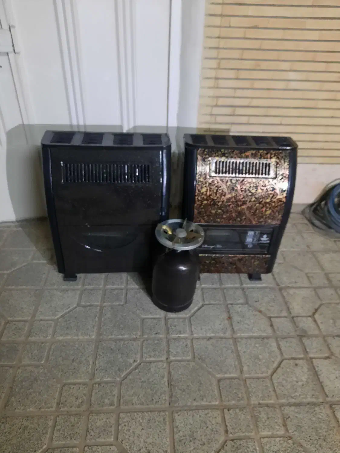 دو عدد بخاری ۸۰۰۰ گازی پیکنیک بزرگ پر گاز|بخاری، هیتر، شومینه|اصفهان, فجر|دیوار