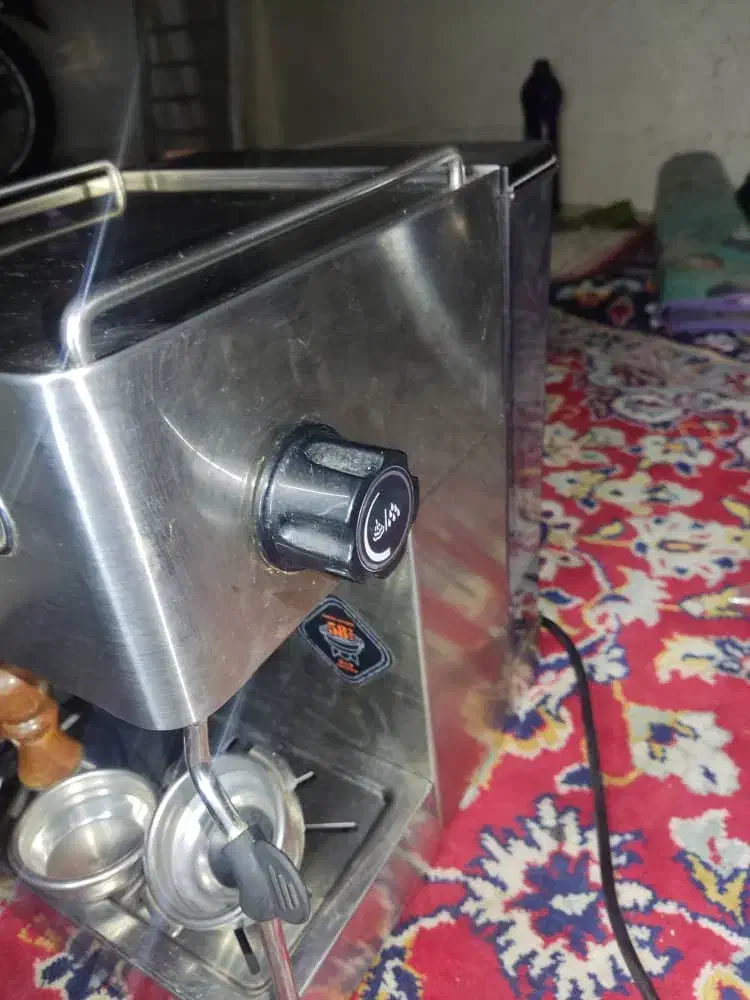 قهوه ساز و اسیاب قهوه|سماور، چای‌ساز، قهوه‌ساز|قم, شاه احمد قاسم|دیوار