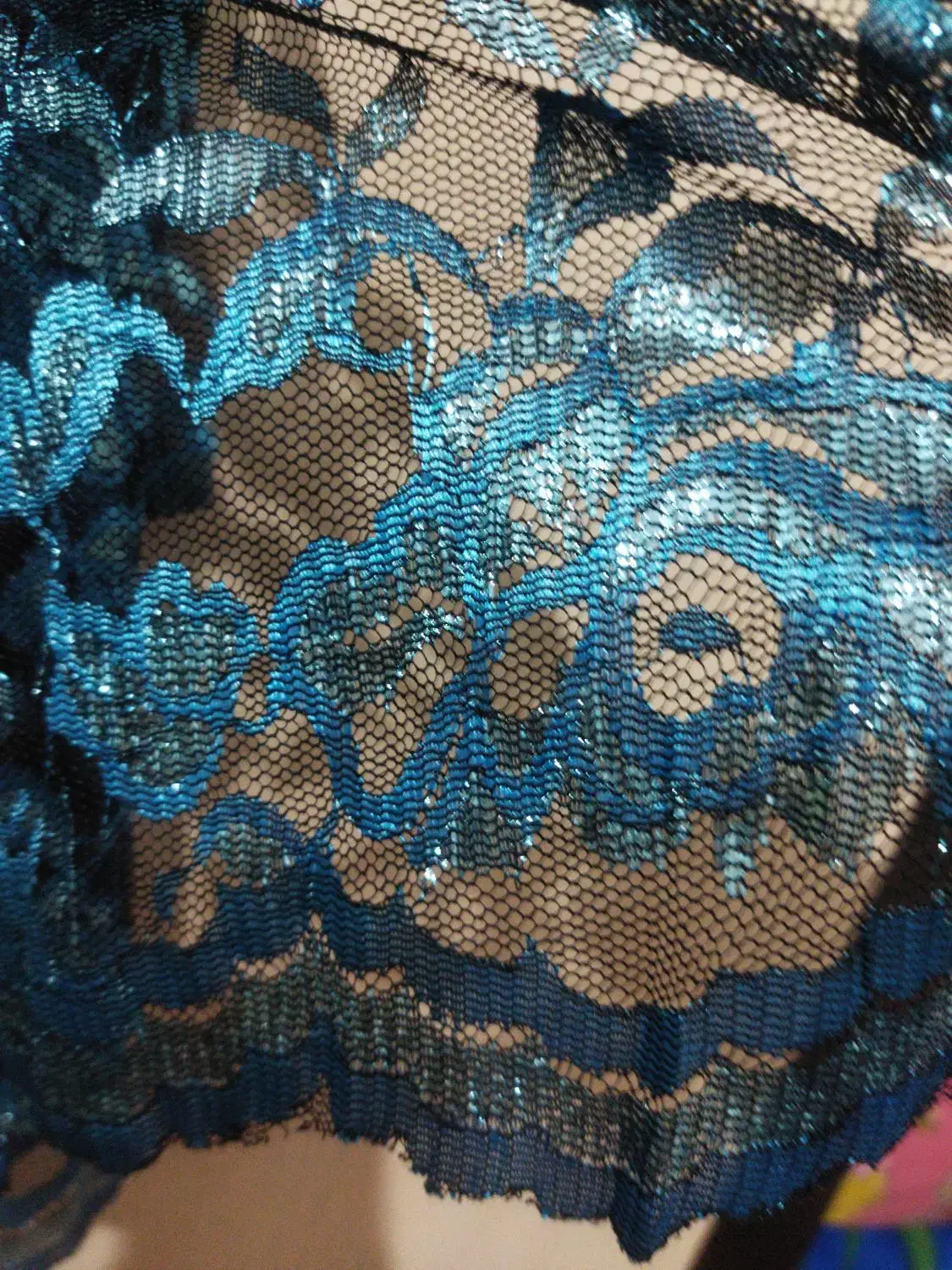 پارچه مجلسی عالی و خوش رنگ چهار مترو نیم|لباس|رضوانشهر, |دیوار