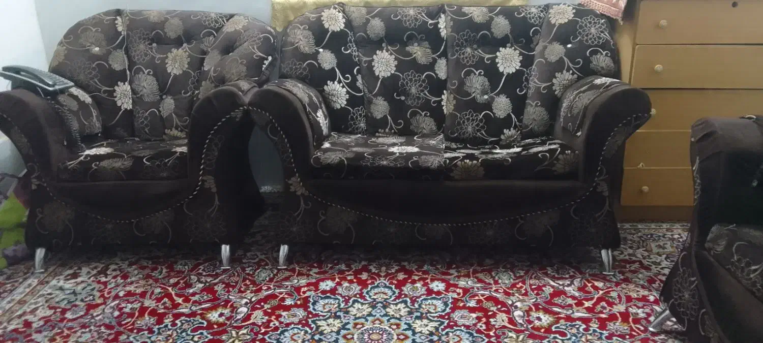 مبلمان راحتی دست دو هفت نفره .کارکرده .|مبلمان خانگی و میز عسلی|بردسکن, |دیوار