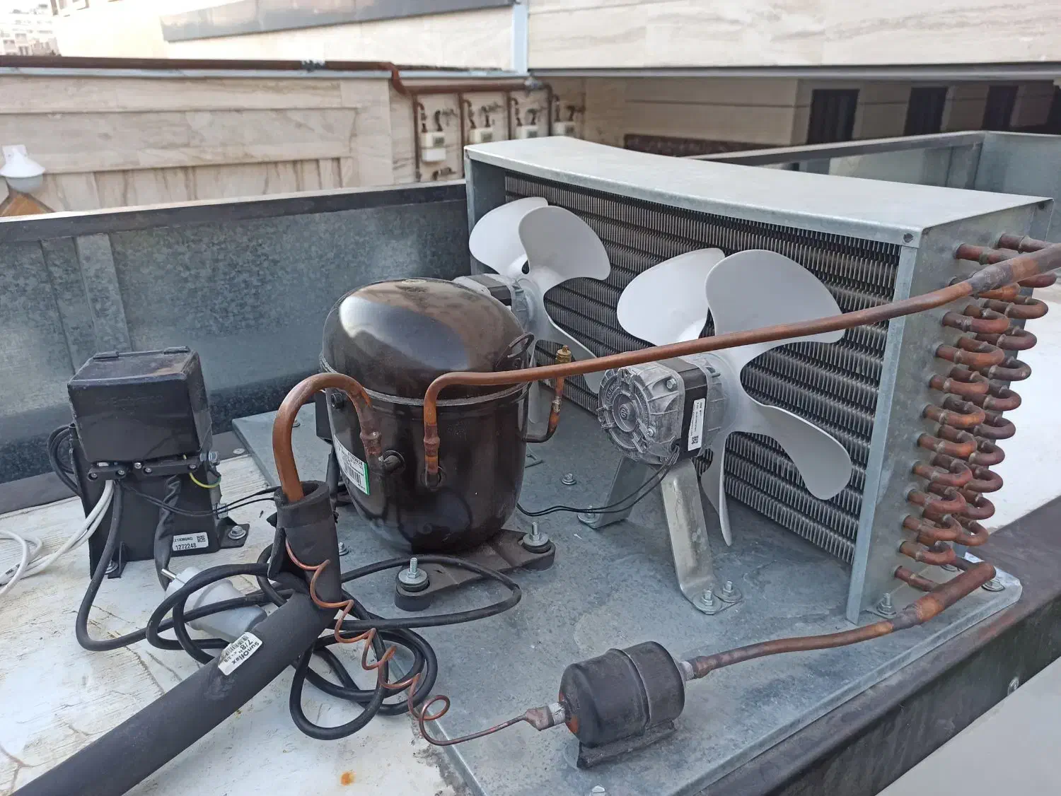 یخچال ایستاده (۳ درب) ، 60 میلیون پائین تر از قیمت|فروشگاه و مغازه|شیراز, شهرک فرهنگیان|دیوار