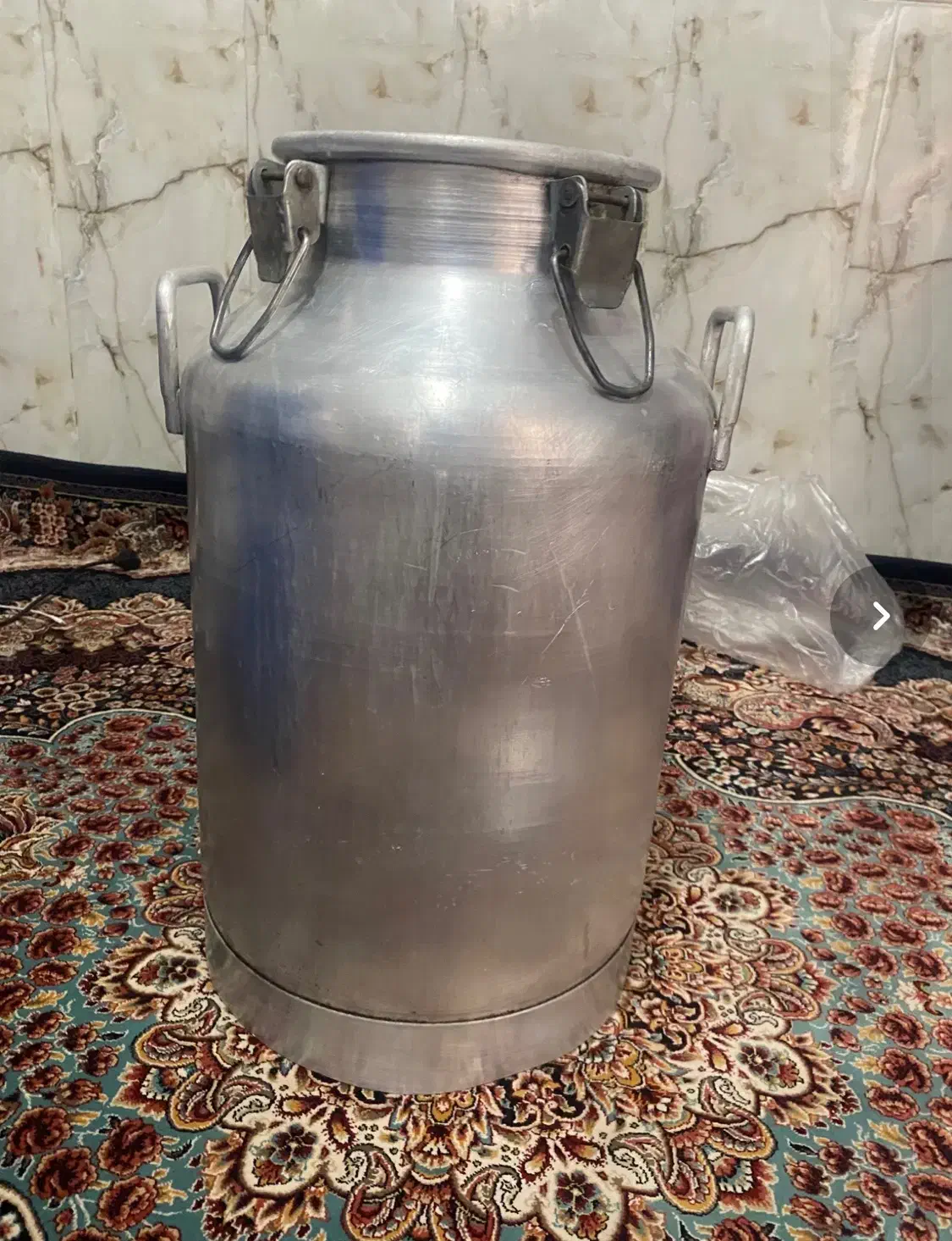 یک دستگاه گلاب گیر|ظروف پخت‌وپز|هشتگرد, شهرک راه آهن|دیوار