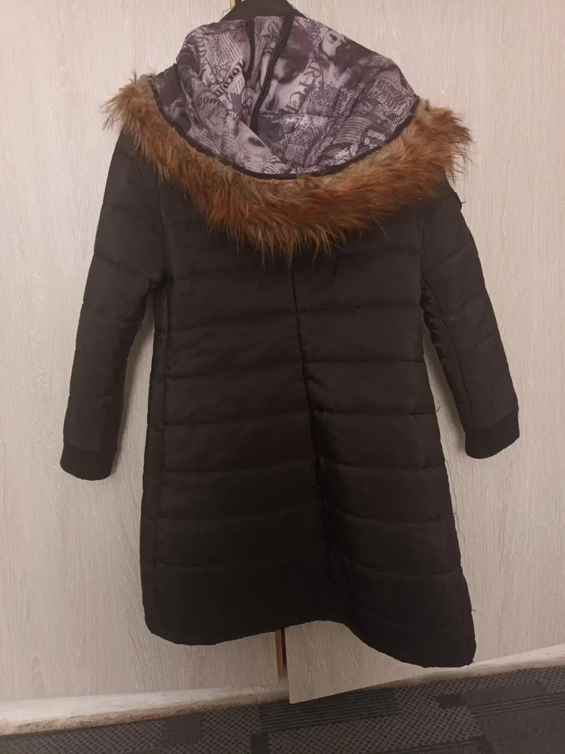 پالتو ومانتو درحدنو|لباس|دماوند, گیلاوند|دیوار