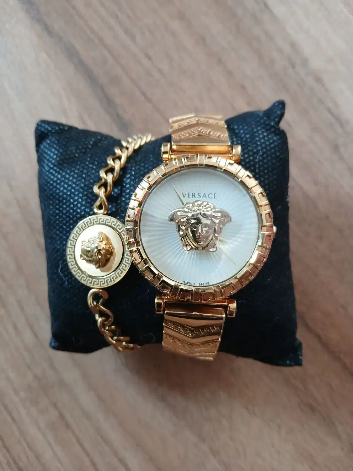 ساعت ودسبندزنانه طلایی ورساژ موتورژاپن|ساعت|کرمان, |دیوار